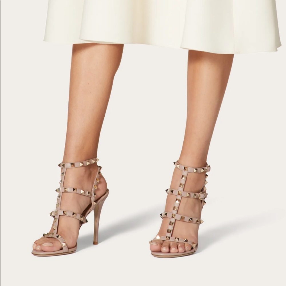 VALENTINO ROCKSTUD CALFSKIN ANKLE STRAP SANDAL